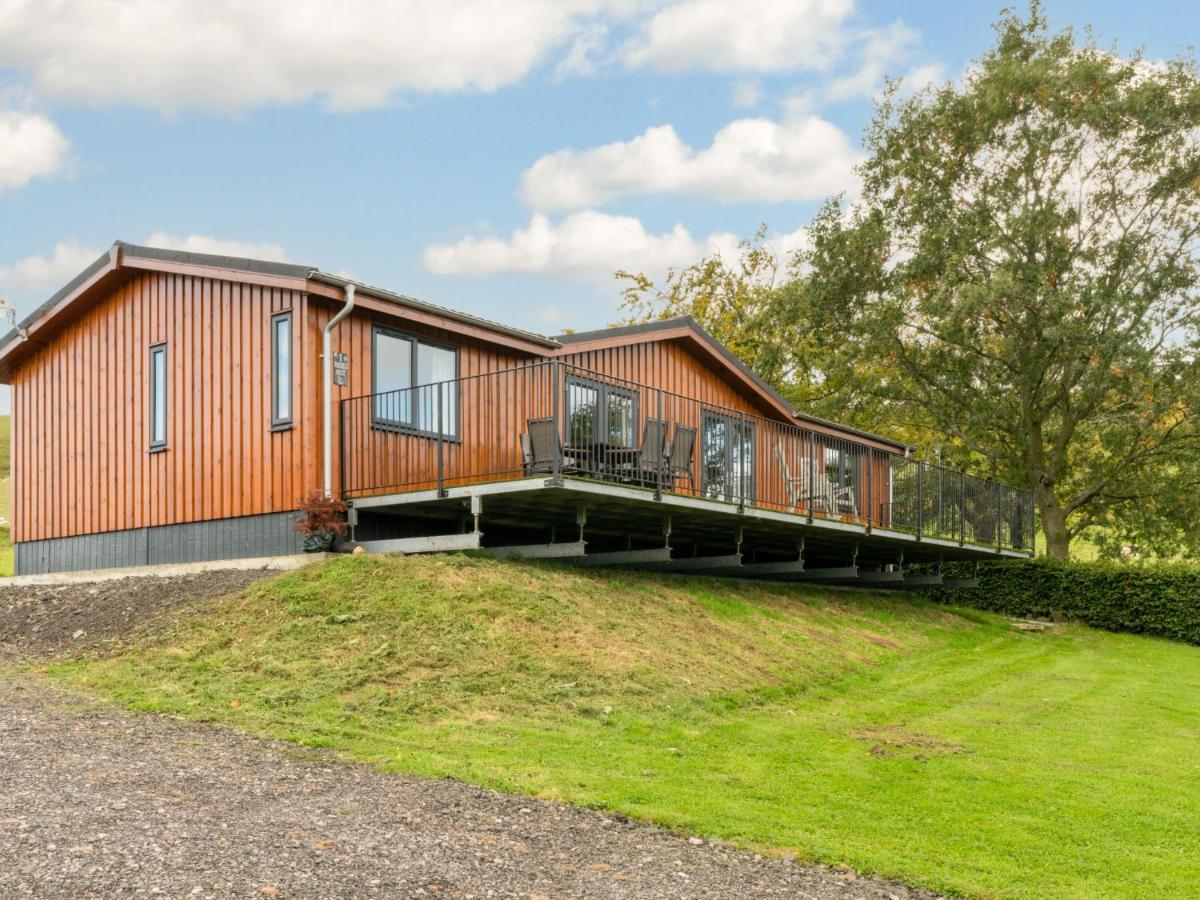 Chalet Loch Leven Lodge 16- Robin'S Nest By Interhome Kinross Exterior photo